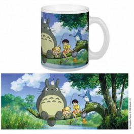 Taza Studio Ghibli Mi vecino Totoro pescando